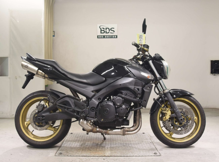 Мотоцикл Suzuki GSR400 с пробегом 53226 km