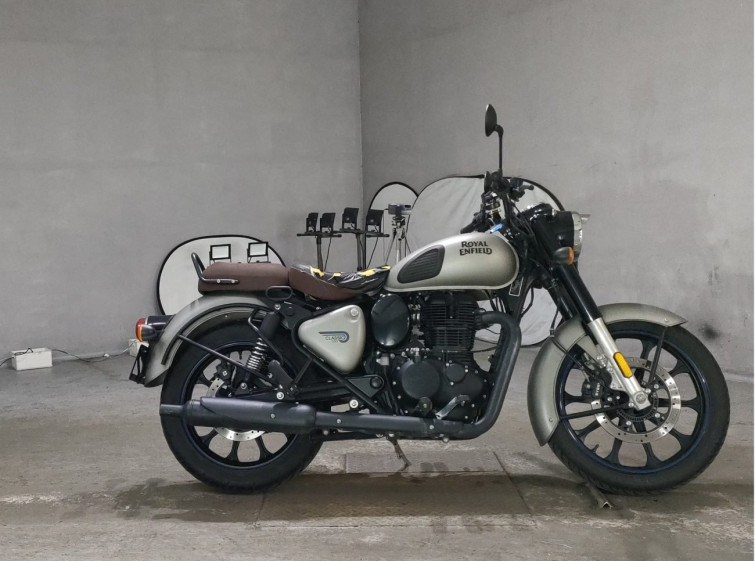 Мотоцикл Royal Enfield CLASSIC350 с пробегом 6020 km
