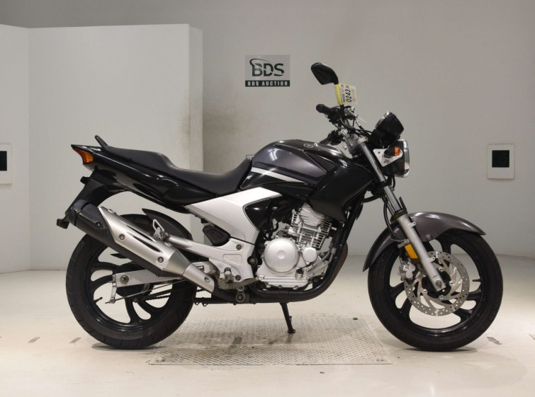 Мотоцикл Yamaha YBR250 с пробегом 15085 km