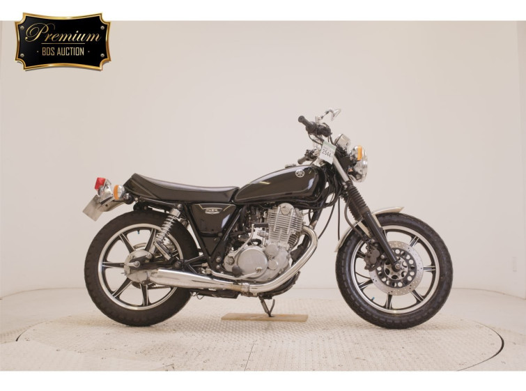 Мотоцикл Yamaha SR400 с пробегом 12841 km