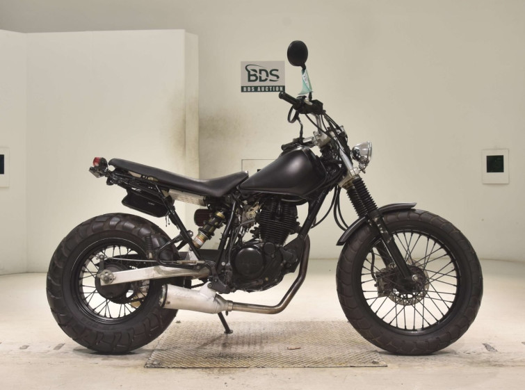 Мотоцикл Yamaha TW200E с пробегом 375 km