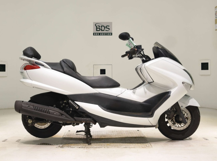 Мотоцикл Yamaha MAJESTY250 с пробегом 99403 km