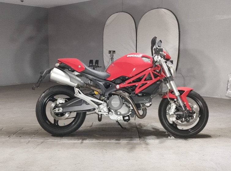 Мотоцикл Ducati MONSTER 696 PLUS с пробегом 6536 km