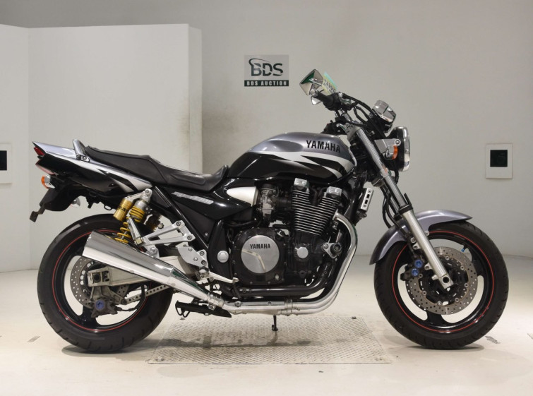 Мотоцикл Yamaha XJR1300 с пробегом 54152 km