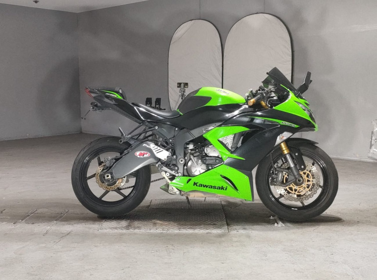 Мотоцикл Kawasaki ZX-6R с пробегом 65090 km