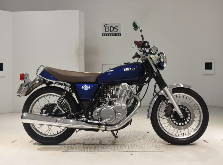 Мотоцикл Yamaha SR400 с пробегом 3177 km