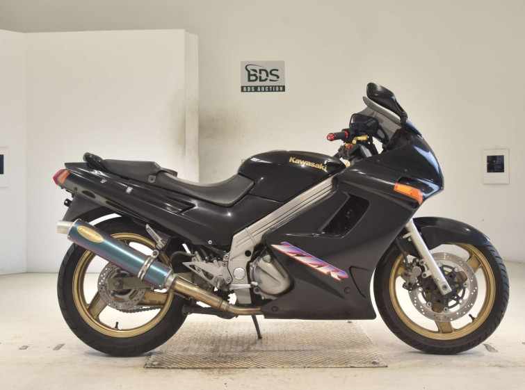 Мотоцикл Kawasaki ZZ-R250 с пробегом 22697 km
