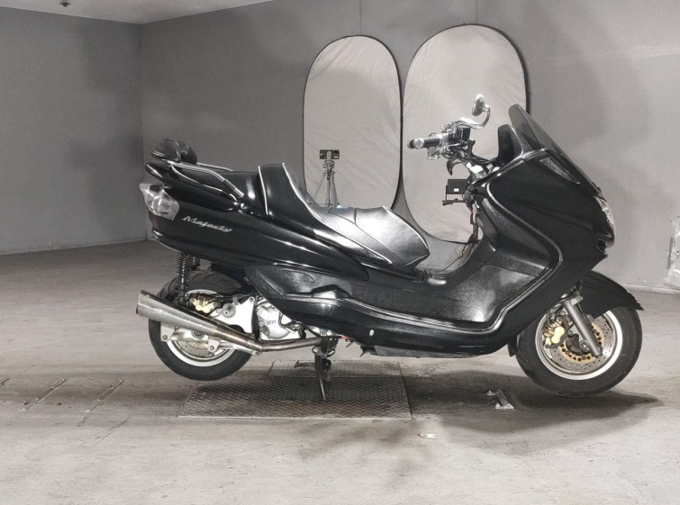 Мотоцикл Yamaha MAJESTY250 с пробегом 16314 km