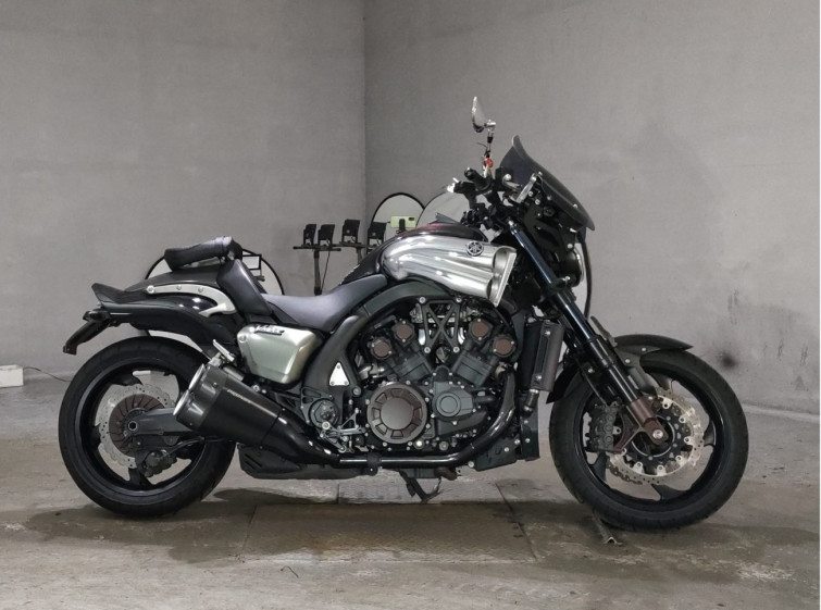 Мотоцикл Yamaha V-MAX1200 з пробігом 20407 km