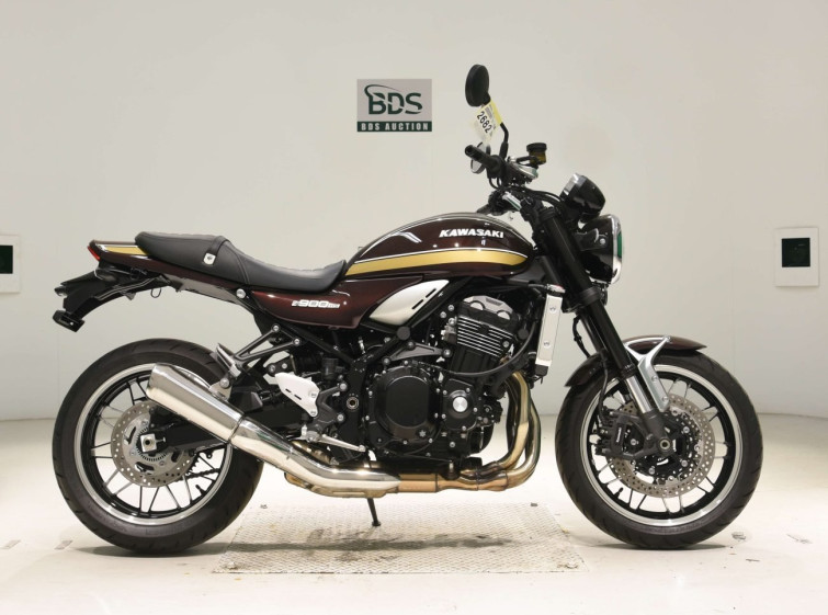Мотоцикл Kawasaki Z900RS с пробегом 687 km