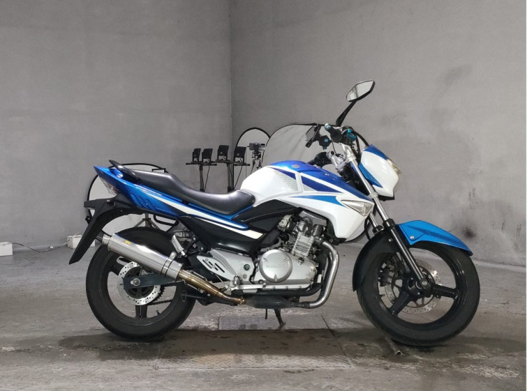 Мотоцикл Suzuki GSR250 з пробігом 42563 km