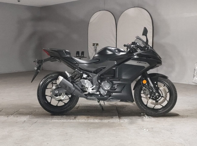 Мотоцикл Yamaha YZF-R25 с пробегом 6699 km