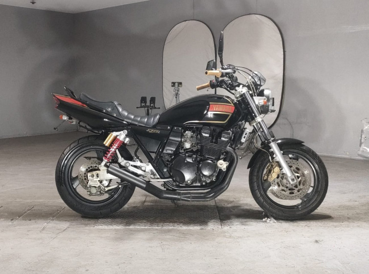 Мотоцикл Yamaha XJR400 с пробегом 41120 km
