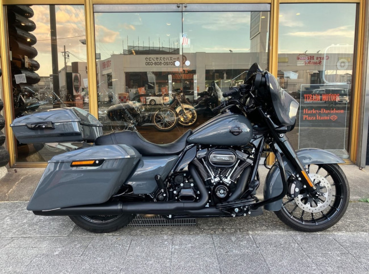 Мотоцикл HD SREET GLIDE FLHXS1690 с пробегом 5162 km