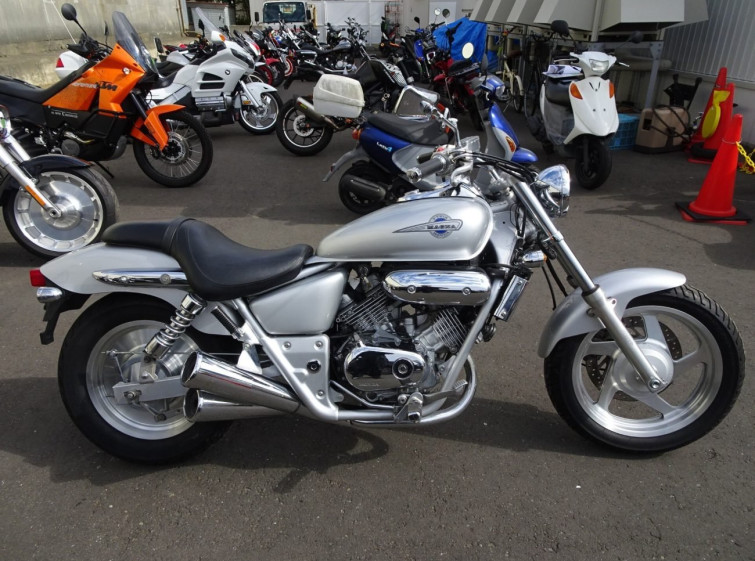 Мотоцикл Honda MAGNA250 з пробігом 22378 km