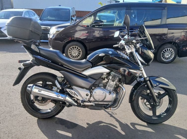 Мотоцикл Suzuki GSR250 з пробігом 16581 km