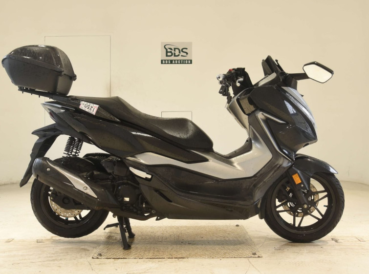 Мотоцикл Honda FORZA с пробегом 100808 km