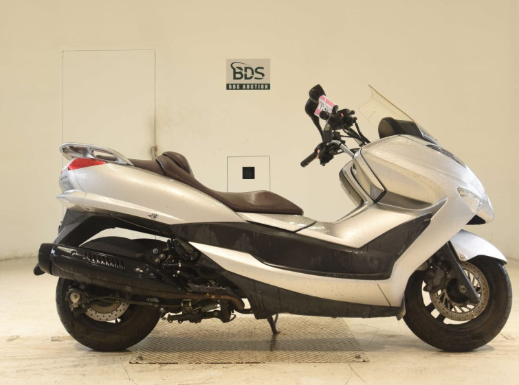 Мотоцикл Yamaha MAJESTY250 с пробегом 21666 km