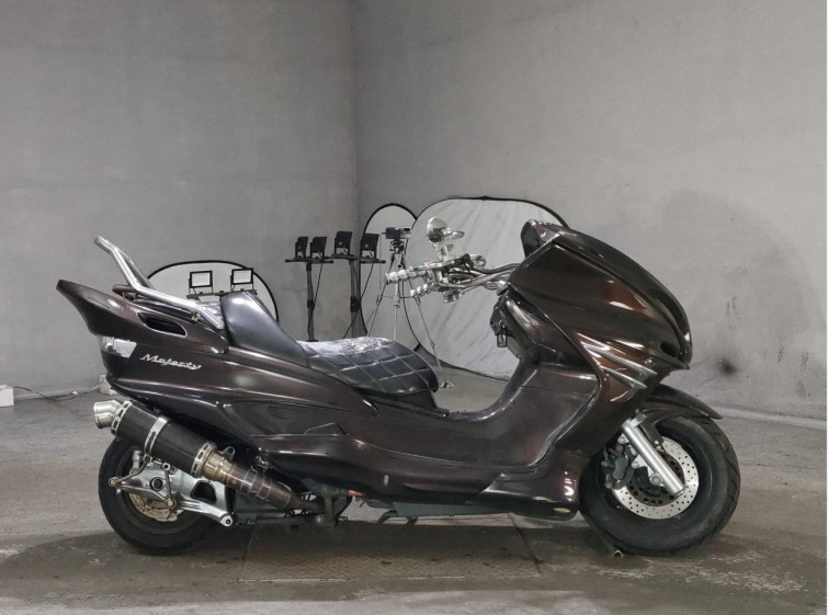 Мотоцикл Yamaha MAJESTY250 с пробегом 12164 km