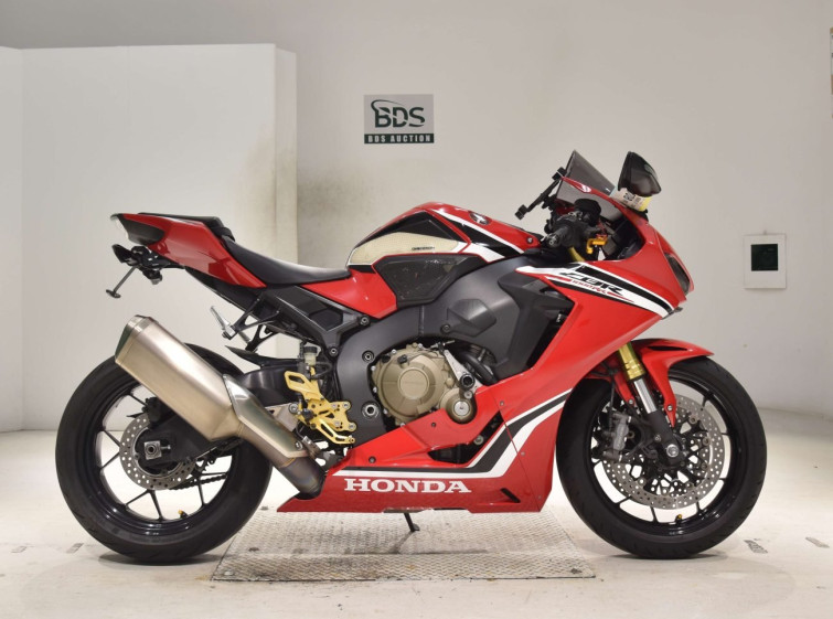 Мотоцикл Honda CBR1000RR з пробігом 31746 km