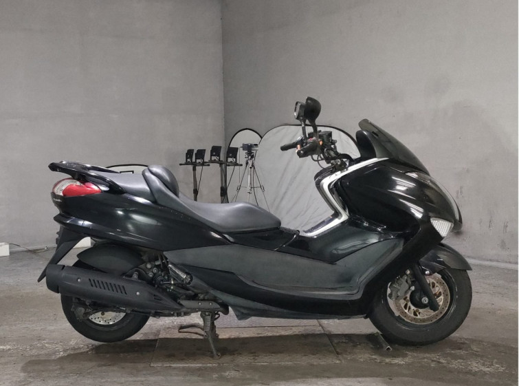 Мотоцикл Yamaha MAJESTY250 с пробегом 28434 km