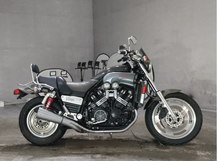 Мотоцикл Yamaha V-MAX1200 с пробегом 14227 m