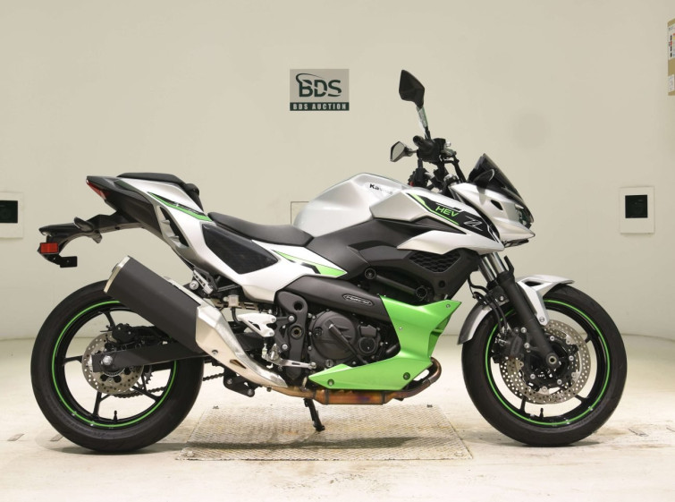 Мотоцикл Kawasaki Z7ﾊEVEﾘｯﾄﾞ с пробегом 1652 km