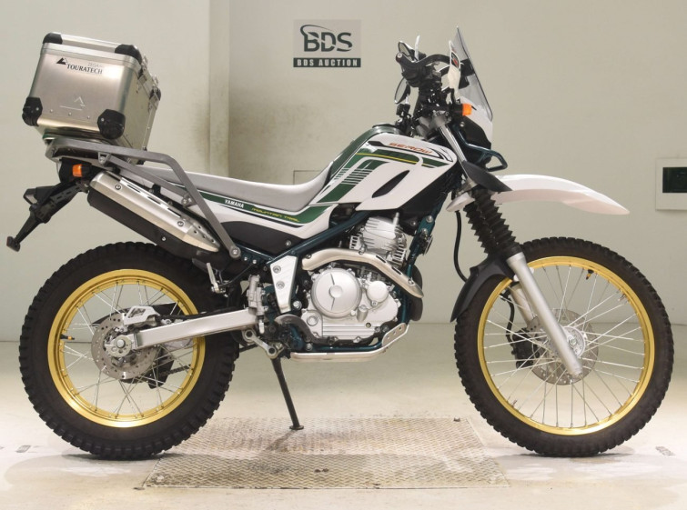 Мотоцикл Yamaha SEROW XT250 з пробігом 8892 km