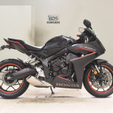 Мотоцикл Honda CBR650R с пробегом 3351 km