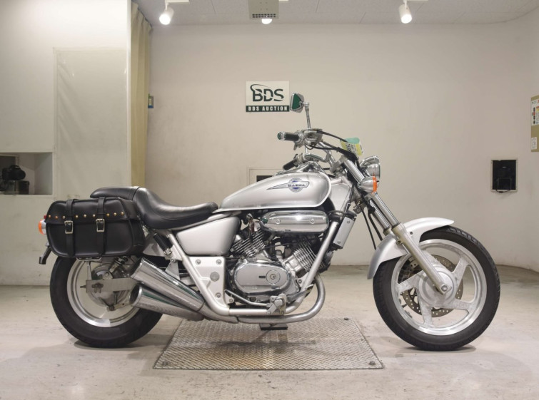 Мотоцикл Honda MAGNA250 з пробігом 21343 km