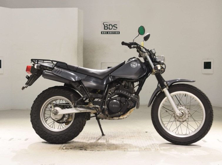 Мотоцикл Yamaha TW200 с пробегом 1455 km