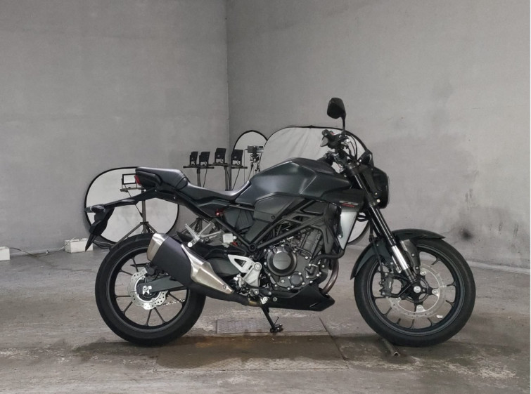 Мотоцикл Honda CB250R с пробегом 7991 km