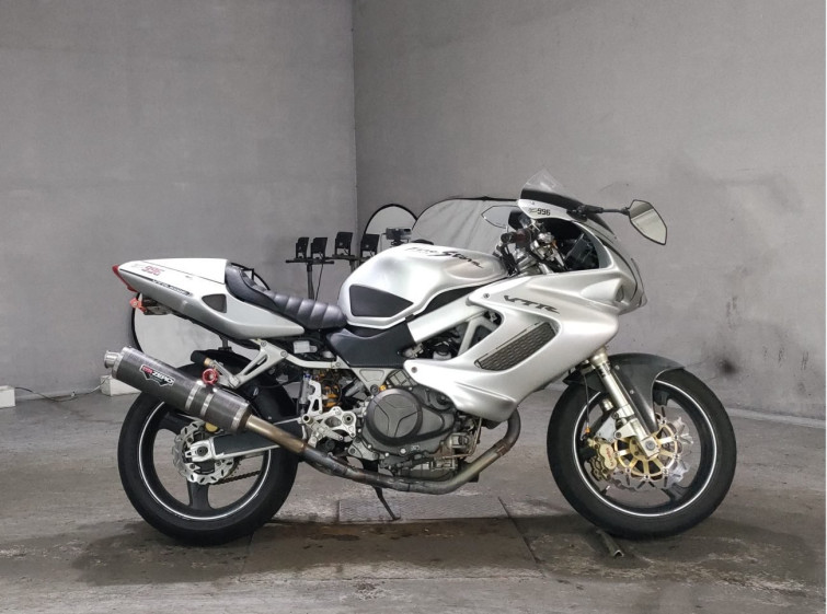 Мотоцикл Honda VTR1000F з пробігом 42766 km