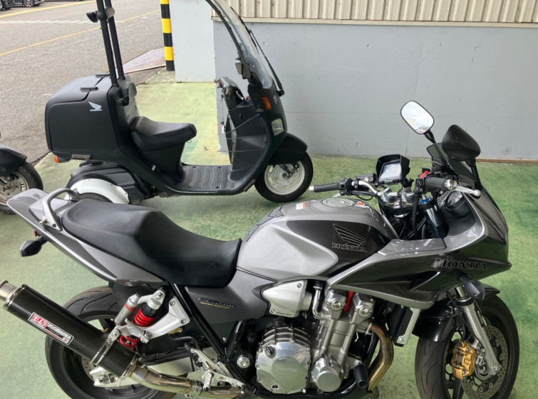 Мотоцикл Honda CB1300SF BOLDOR з пробігом 16783 km