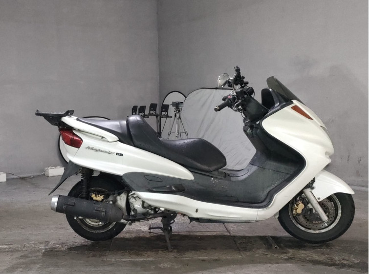 Мотоцикл Yamaha MAJESTY250 с пробегом 27127 km