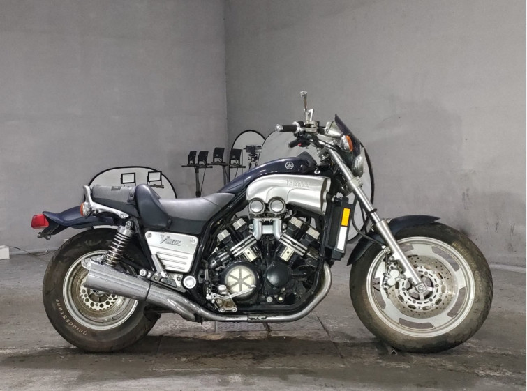 Мотоцикл Yamaha V-MAX1200 с пробегом 4906 km