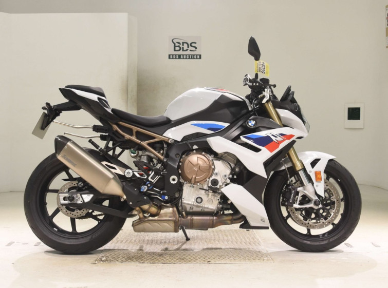 Мотоцикл BMW S1000R с пробегом 2332 km