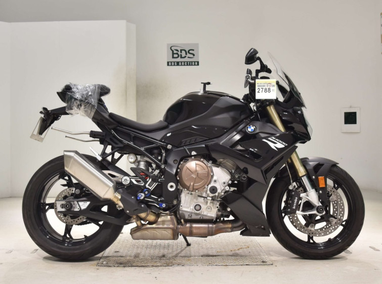 Мотоцикл BMW S1000R з пробігом 7635 km