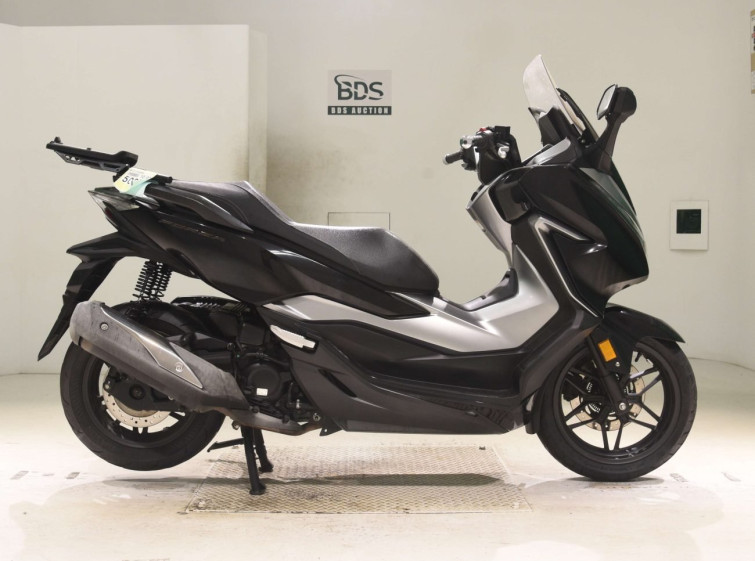 Мотоцикл Honda FORZA з пробігом 37424 km