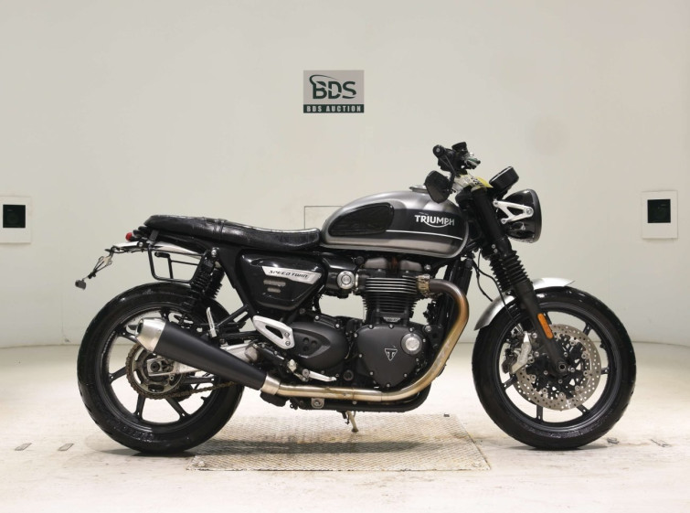 Мотоцикл Triumph SPEED TWIN с пробегом 47968 km