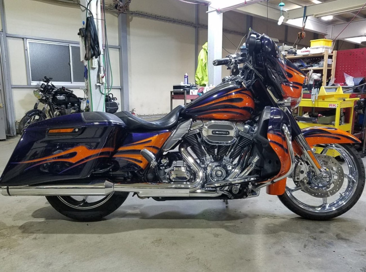 Мотоцикл HD STREET GLIDE FLHXSE1800 с пробегом 74606 km
