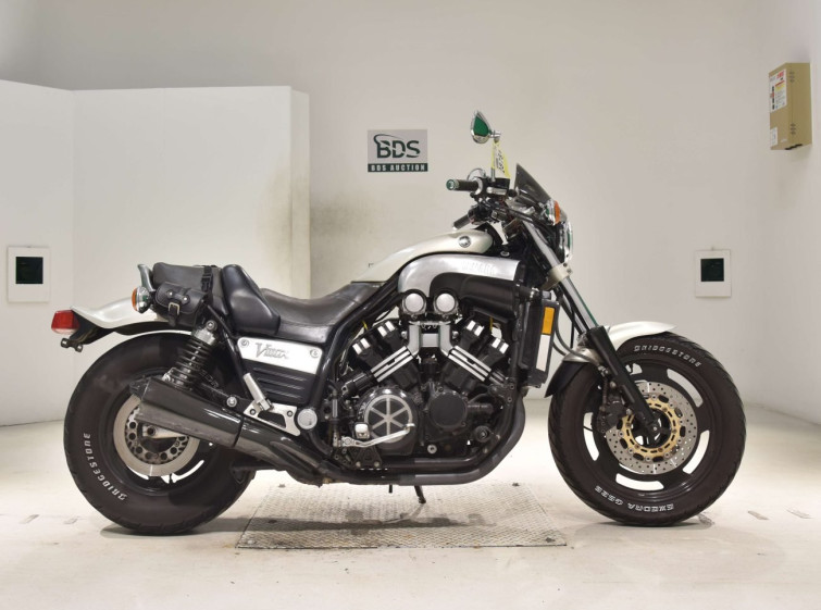 Мотоцикл Yamaha V-MAX1200 з пробігом 38732 m