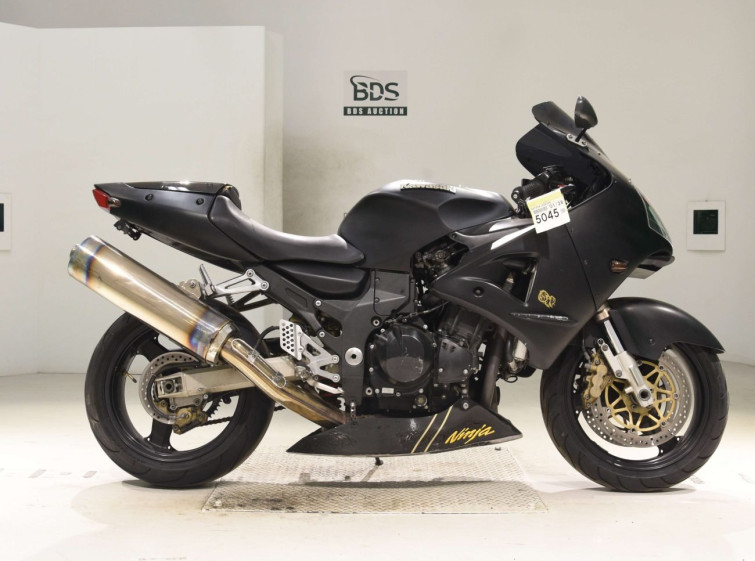 Мотоцикл Kawasaki NINJA ZX-12R з пробігом 37458 km