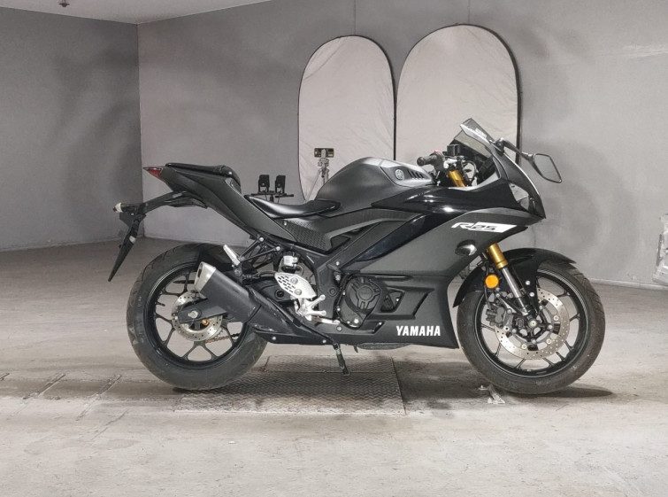 Мотоцикл Yamaha YZF-R25 с пробегом 1278 km
