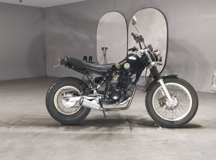 Мотоцикл Yamaha TW225 з пробігом 31615 km