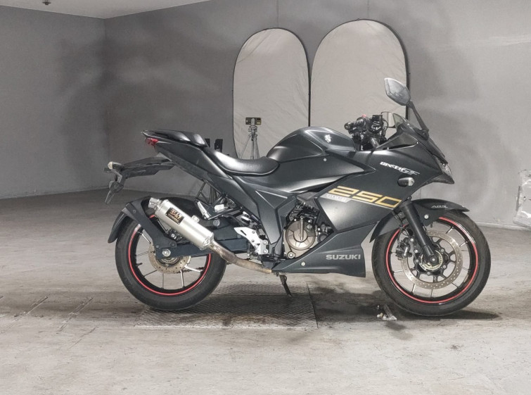 Мотоцикл Suzuki GIXXER250SF с пробегом 29091 km