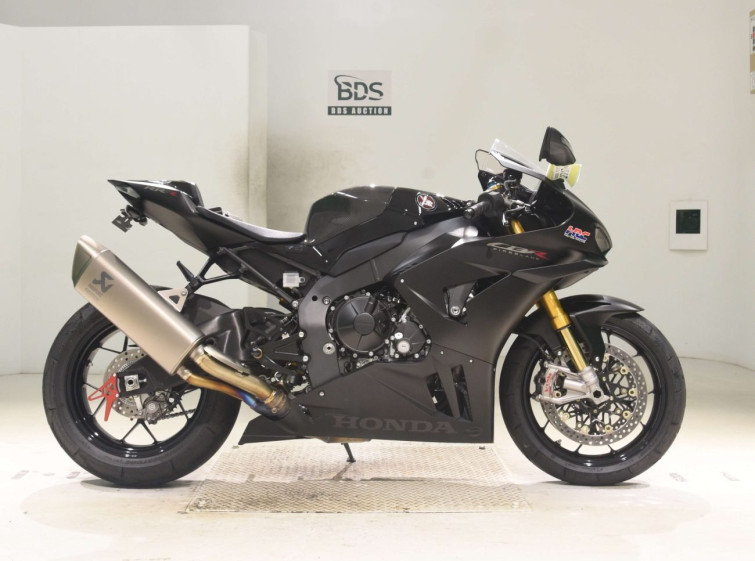 Мотоцикл Honda CBR1000RR SP с пробегом 1564 km
