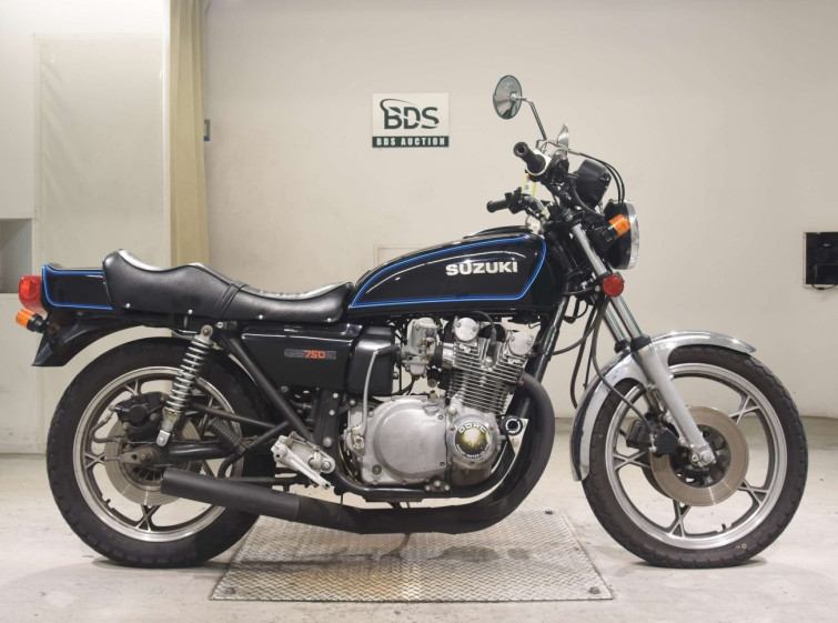 Мотоцикл Suzuki GS750E з пробігом 30067 m