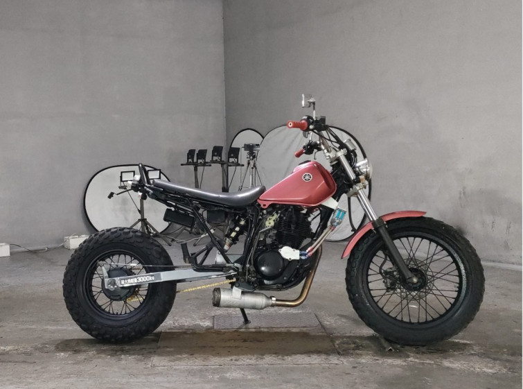 Мотоцикл Yamaha TW225 з пробігом 3029 km