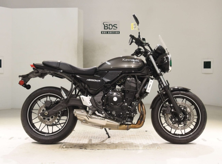 Мотоцикл Kawasaki Z650RS з пробігом 673 km